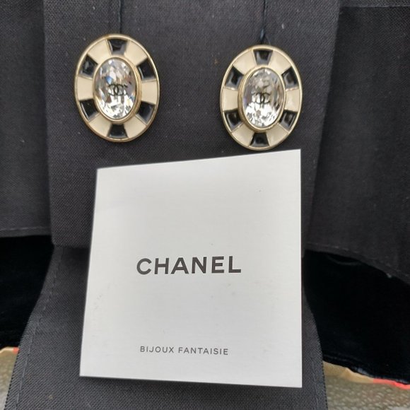 CHANEL Jewelry - Chanel Post Earrings